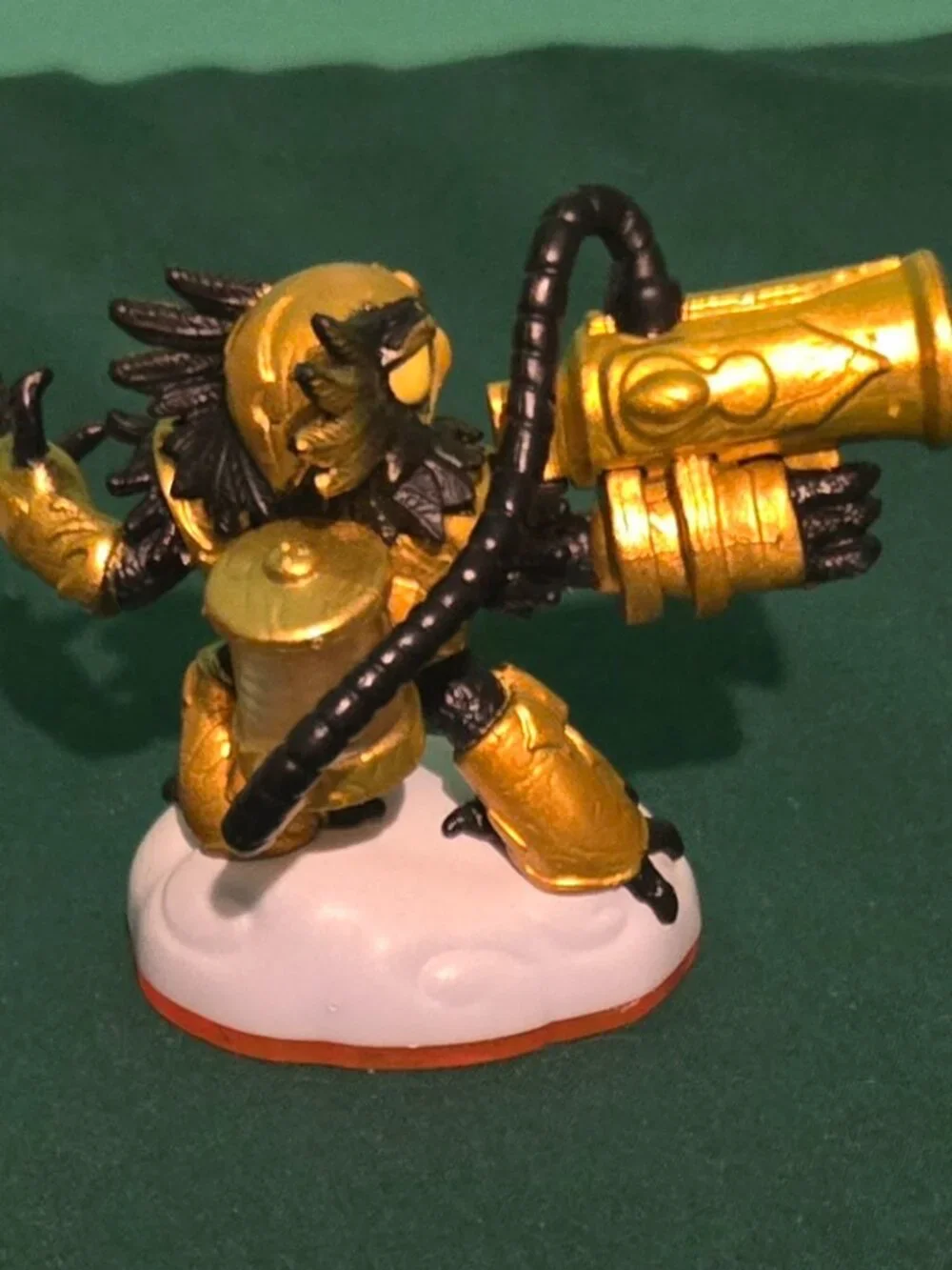 Activision 2012 Skylanders Giants Jet Vac Figure LEGENDARY Gold and Black